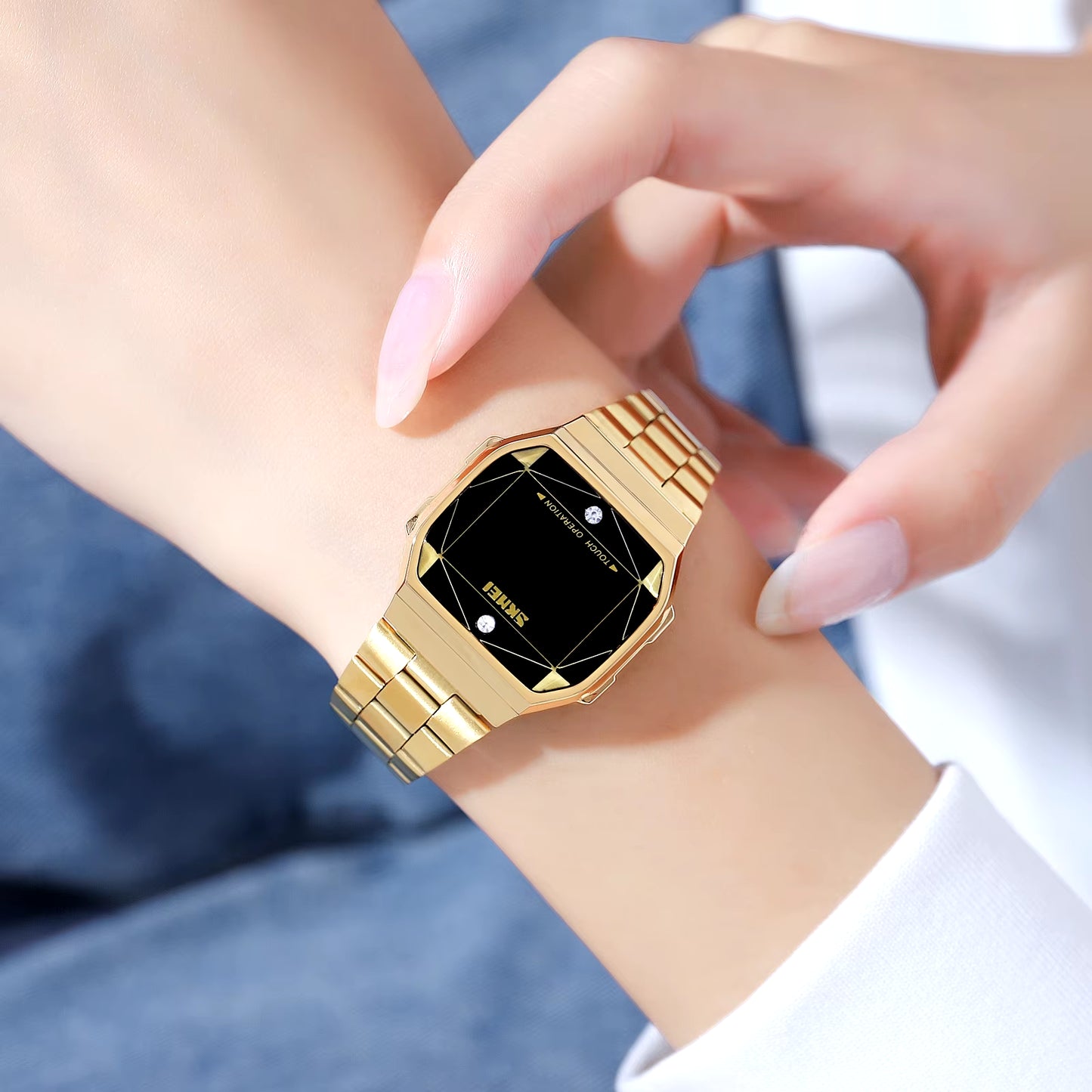 Fashion Creativite Black Gold LED Touch Women Watches Luxury Casual Waterproof Ladies Digital Wristwatch Reloj Mujer